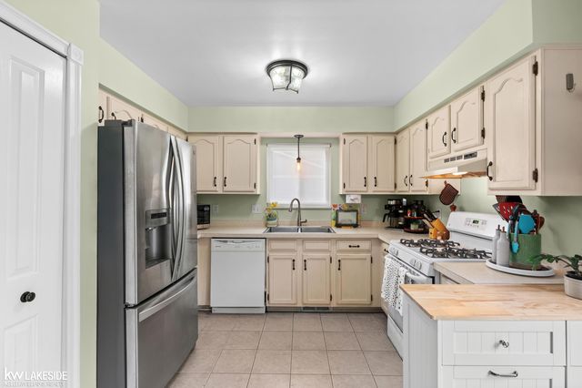 1168 Keble Lane, Oxford, MI 48371