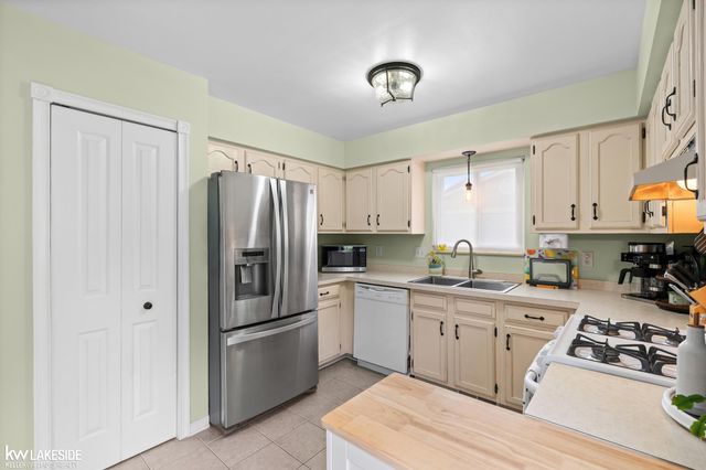 1168 Keble Lane, Oxford, MI 48371