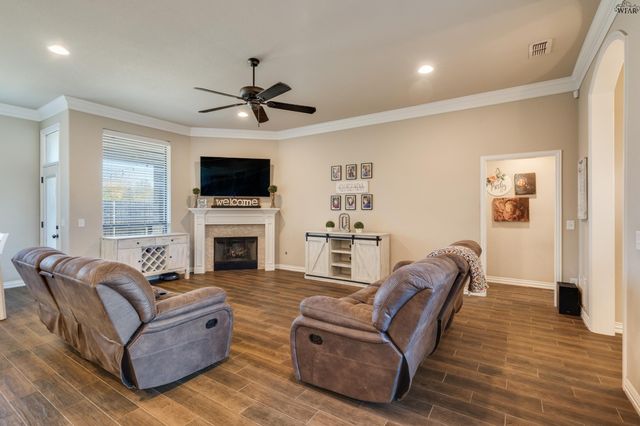 4940 SPRING HILL DRIVE, Wichita Falls, TX 76310