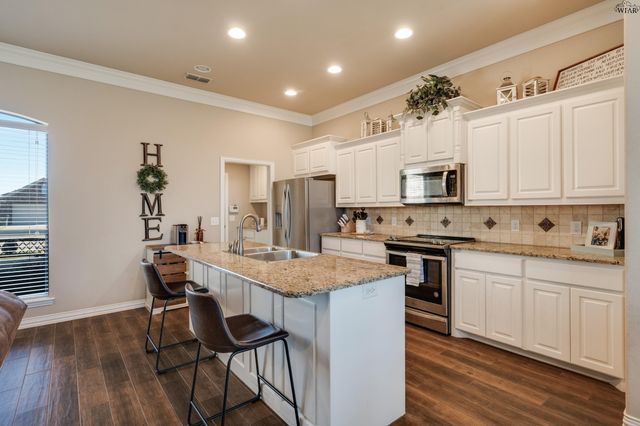 4940 SPRING HILL DRIVE, Wichita Falls, TX 76310