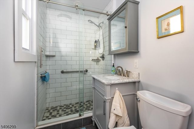 77 Stevens Ave, Little Falls Twp., NJ 07424