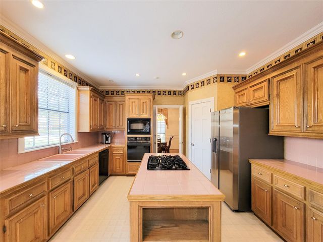 5810 Glenmere Lane, Spring, TX 77379