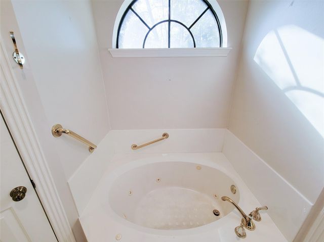 5810 Glenmere Lane, Spring, TX 77379