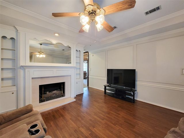 5810 Glenmere Lane, Spring, TX 77379