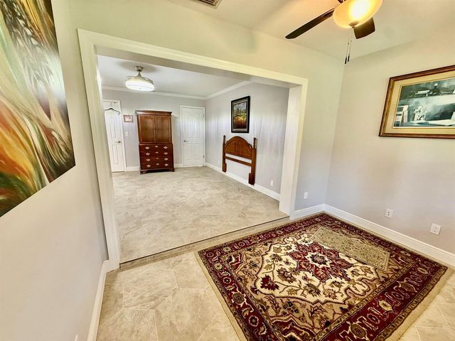 916 Savannas Point Drive E, Fort Pierce, FL 34982