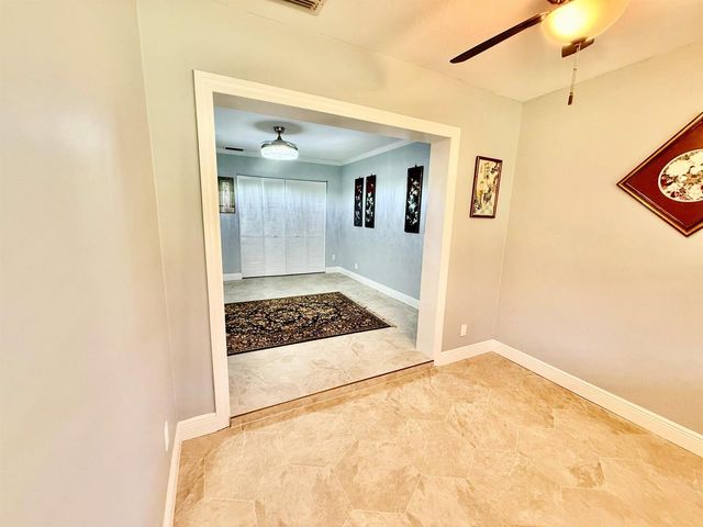 916 Savannas Point Drive E, Fort Pierce, FL 34982