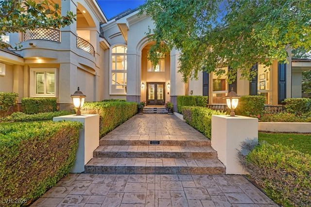 1809 White Hawk Court, Las Vegas, NV 89134