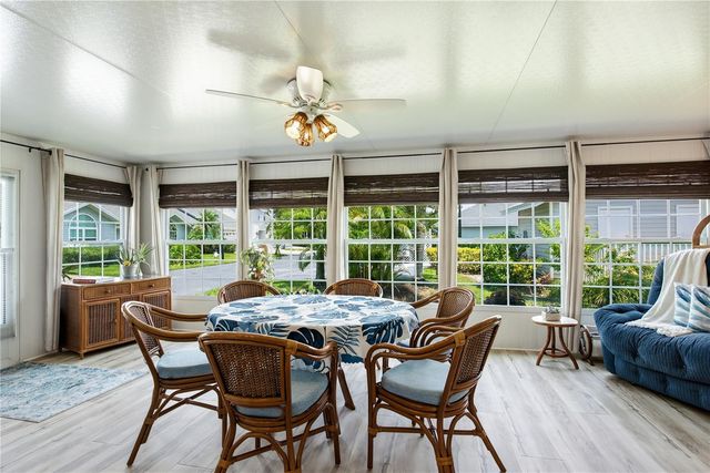 11722 CURRIE LANE F1, Largo, FL 33774