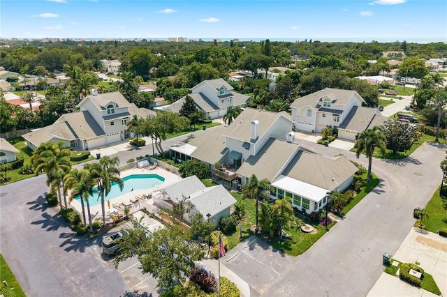 11722 CURRIE LANE F1, Largo, FL 33774