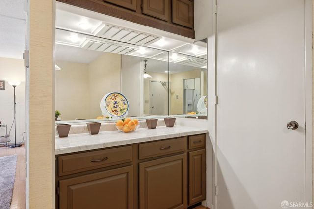 5320 Diamond Heights Boulevard 202K, San Francisco, CA 94117