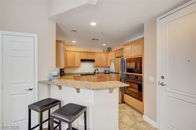 87 East Agate Avenue 301, Las Vegas, NV 89123