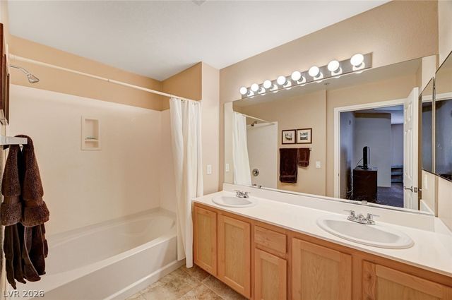 87 East Agate Avenue 301, Las Vegas, NV 89123
