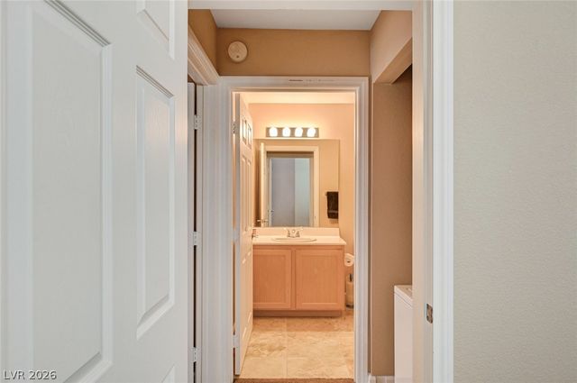87 East Agate Avenue 301, Las Vegas, NV 89123
