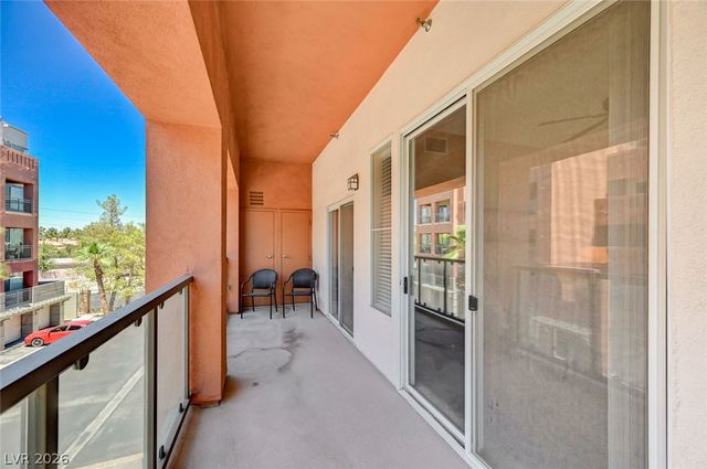 87 East Agate Avenue 301, Las Vegas, NV 89123