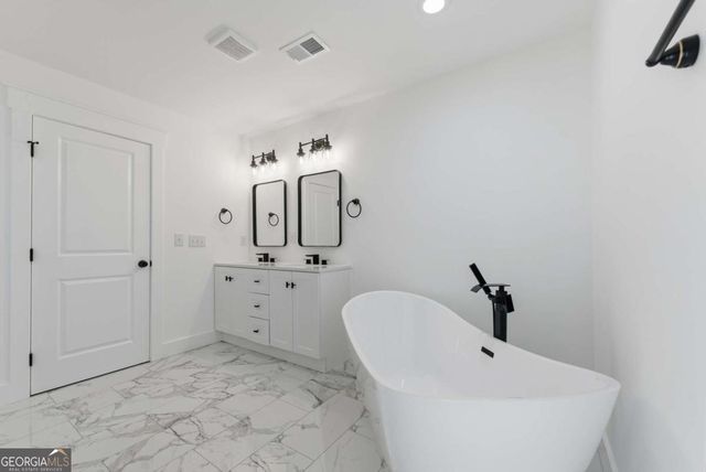 4604 Catfish Court SE, Acworth, GA 30102