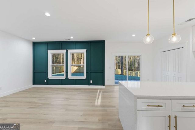 4604 Catfish Court SE, Acworth, GA 30102