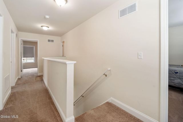 1 Cove Road, Colonie, NY 12047