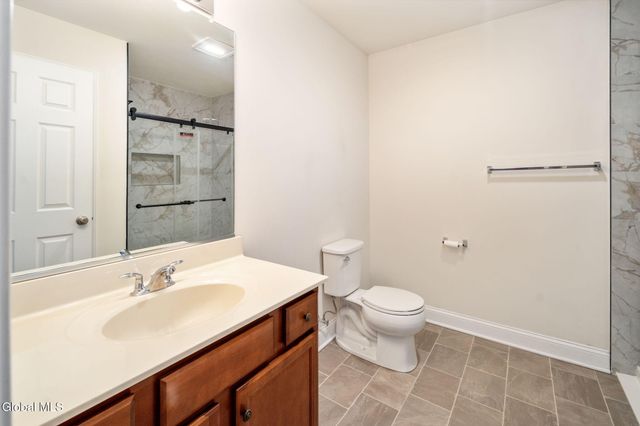 1 Cove Road, Colonie, NY 12047