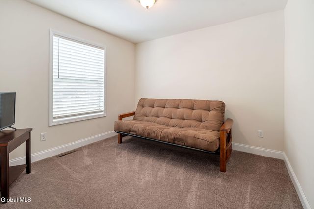 1 Cove Road, Colonie, NY 12047