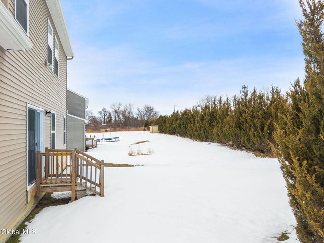 1 Cove Road, Colonie, NY 12047