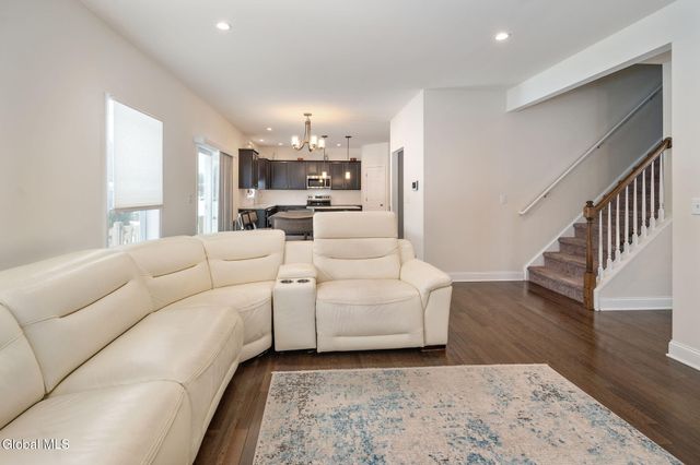 1 Cove Road, Colonie, NY 12047