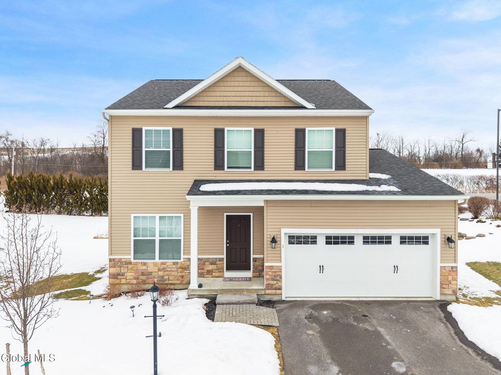 1 Cove Road, Colonie, NY 12047