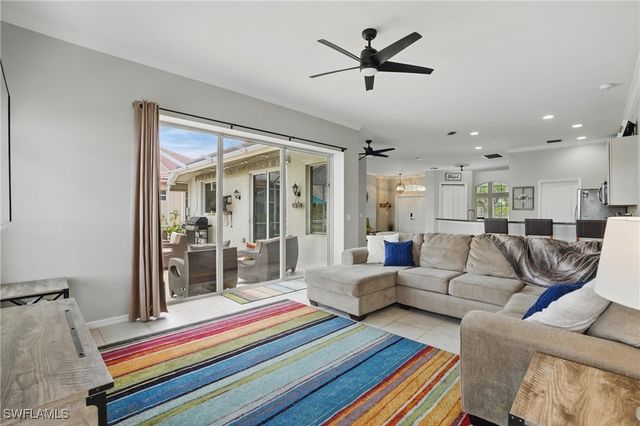 2246 Oxford Ridge CIR, Lehigh Acres, FL 33973