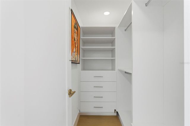 377 22ND AVENUE SE, St Petersburg, FL 33705