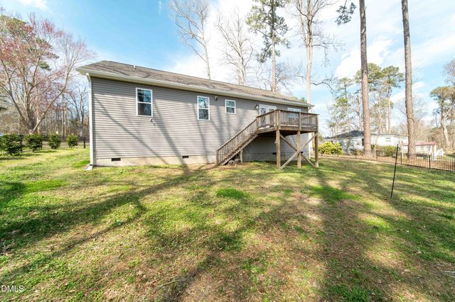 215 Tanglewood Drive, Louisburg, NC 27549