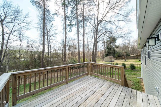 215 Tanglewood Drive, Louisburg, NC 27549
