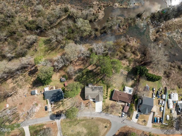 215 Tanglewood Drive, Louisburg, NC 27549