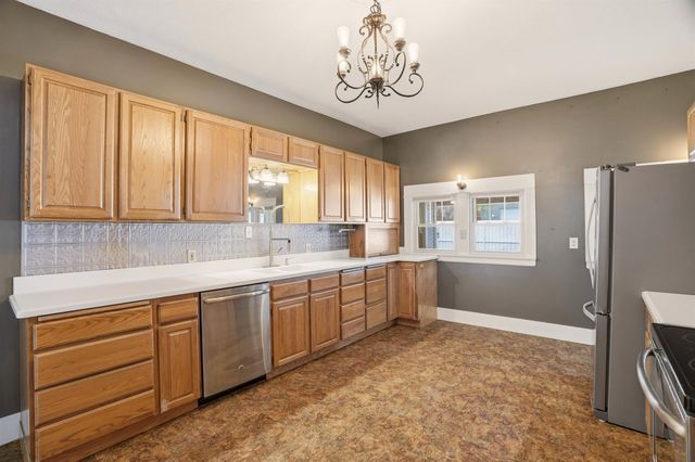 1613 W 11th Ave, Spokane, WA 99204