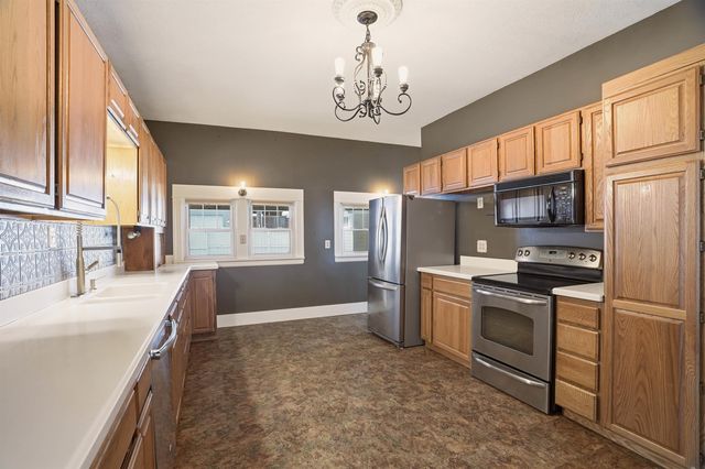 1613 W 11th Ave, Spokane, WA 99204