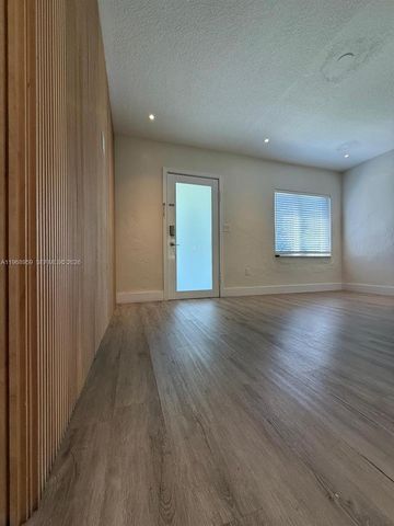 235 NE 46th St, Miami, FL 33137