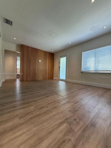 235 NE 46th St, Miami, FL 33137