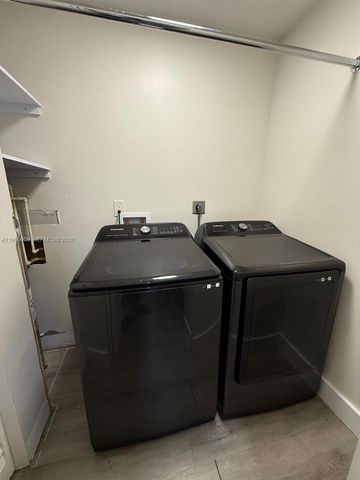 235 NE 46th St, Miami, FL 33137