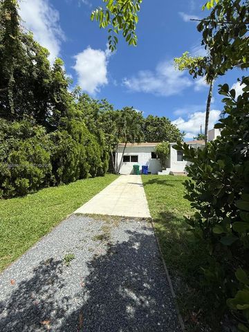 235 NE 46th St, Miami, FL 33137