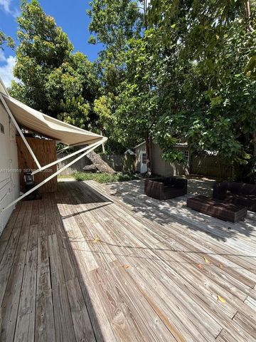 235 NE 46th St, Miami, FL 33137