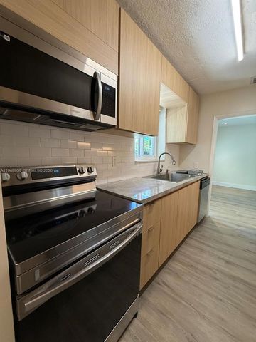 235 NE 46th St, Miami, FL 33137