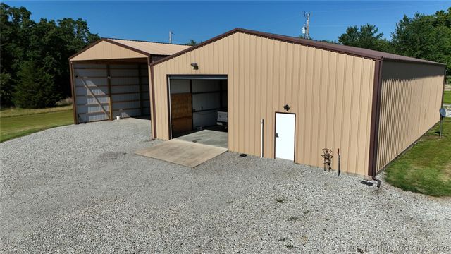 113246 S 4283 Road, Porum, OK 74455