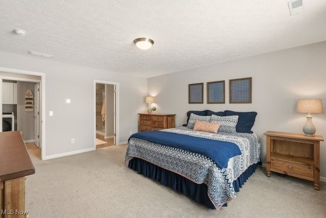 984 Hawkin Lane, Aurora, OH 44202