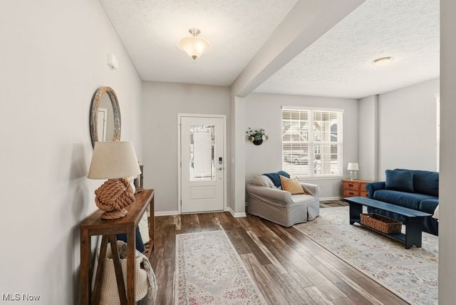 984 Hawkin Lane, Aurora, OH 44202