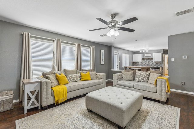 2816 High Pointe Boulevard, Mckinney, TX 75071