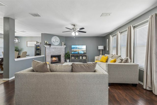 2816 High Pointe Boulevard, Mckinney, TX 75071