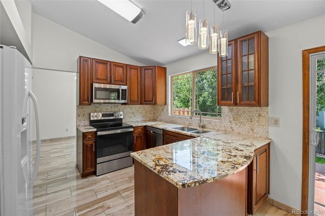 8725 Meadowlark Circle, Highlands Ranch, CO 80126