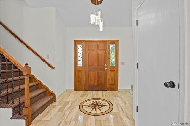 8725 Meadowlark Circle, Highlands Ranch, CO 80126