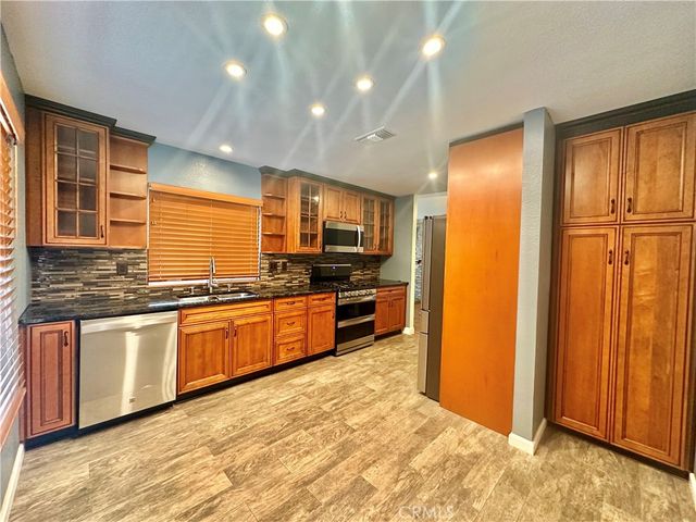 12654 Jade Road, Victorville, CA 92392