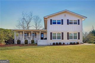 2871 Fontainebleau Drive, Dunwoody, GA 30360