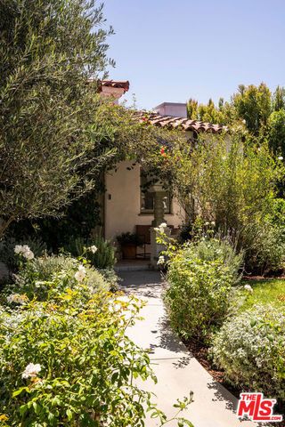 1654 Stearns Drive, Los Angeles, CA 90035