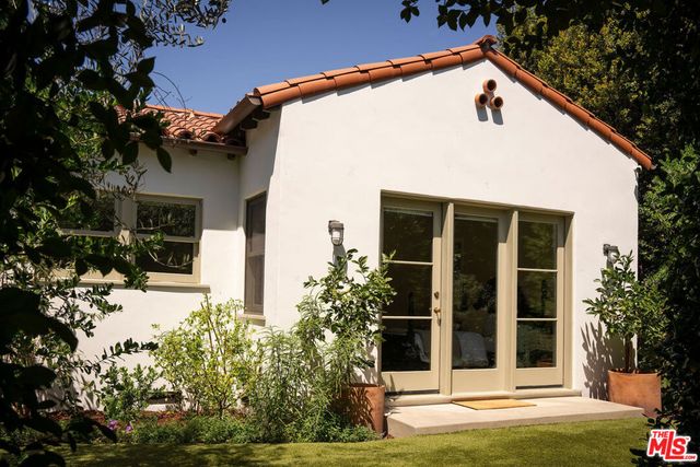 1654 Stearns Drive, Los Angeles, CA 90035
